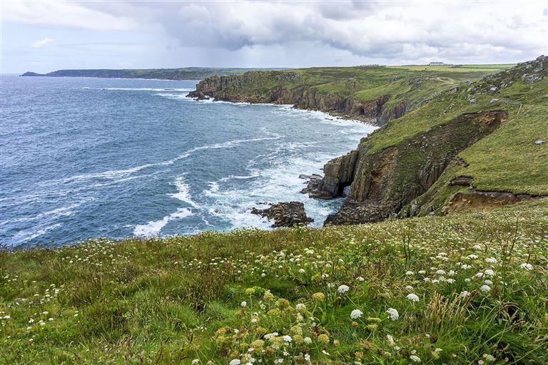 Devon & Cornwall ©George Standen/istock